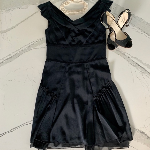 Zac Posen Dresses & Skirts - Zac Posen Black Silk Dress Size 8